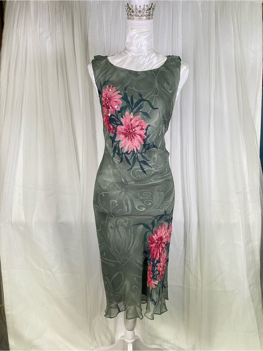 Sleeveless Green Floral Sheath Dress with Pink Blooms 100% Silk